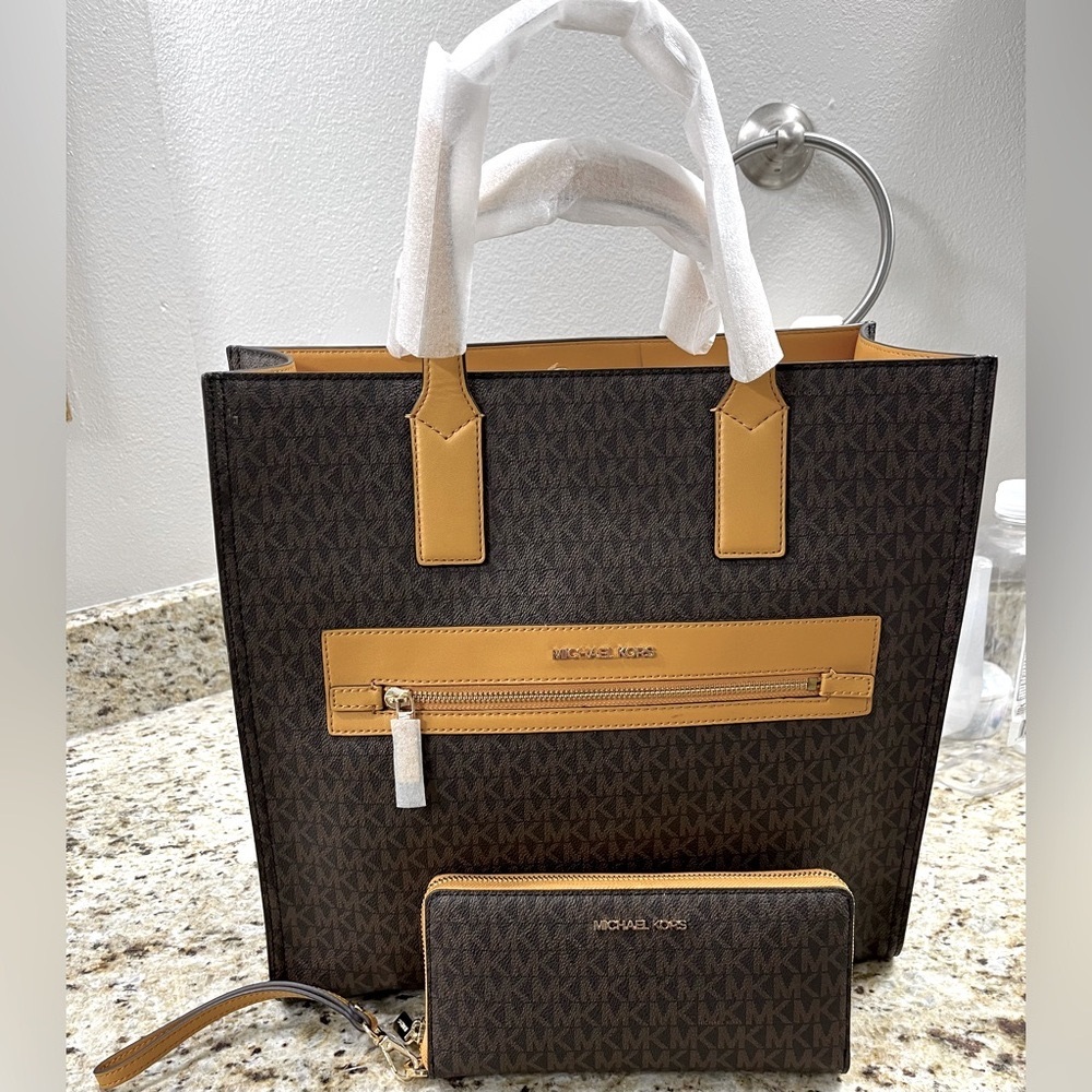 Michael Kors Beautiful Signature Brown Tote.  Matching Wallet sold SEPARATELY